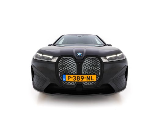 BMW iX xDrive40 High Executive 77 kWh [ 3-Fase 11kW ] {SOH-99%} (INCL-BTW) *PANO | LEATHER | TOPVIEW | F... ActivLease financial lease