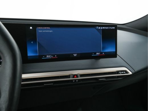 BMW iX xDrive40 High Executive 77 kWh [ 3-Fase 11kW ] {SOH-99%} (INCL-BTW) *PANO | LEATHER | TOPVIEW | F... ActivLease financial lease