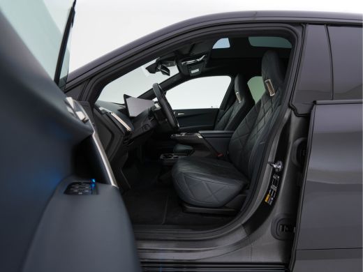 BMW iX xDrive40 High Executive 77 kWh [ 3-Fase 11kW ] {SOH-99%} (INCL-BTW) *PANO | LEATHER | TOPVIEW | F... ActivLease financial lease