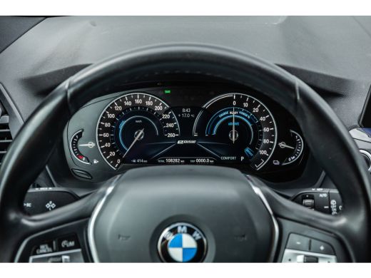 BMW X3 xDrive30e Stoelverwarming / LED / 18inch / ActivLease financial lease