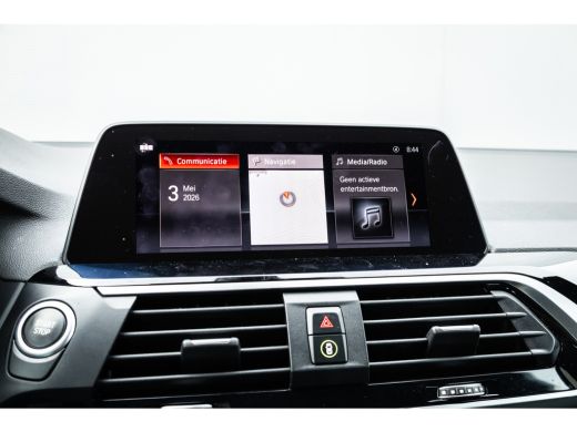 BMW X3 xDrive30e Stoelverwarming / LED / 18inch / ActivLease financial lease