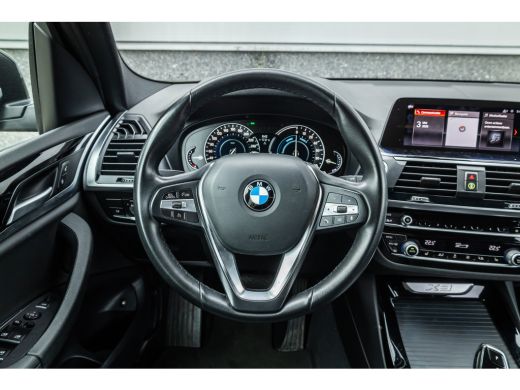 BMW X3 xDrive30e Stoelverwarming / LED / 18inch / ActivLease financial lease