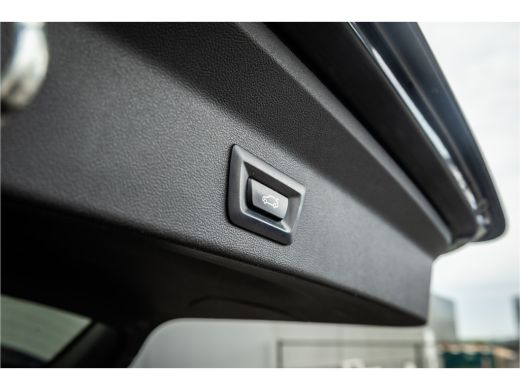 BMW X3 xDrive30e Stoelverwarming / LED / 18inch / ActivLease financial lease