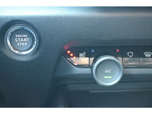 Citroën C4 1.2 Hybrid 145pk Collection 8 Jaar Garantie! | Navigatie | Achteruitrijcamera | Stoelverwarming |... ActivLease financial lease