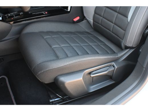 Citroën C4 1.2 Hybrid 145pk Collection 8 Jaar Garantie! | Navigatie | Achteruitrijcamera | Stoelverwarming |... ActivLease financial lease