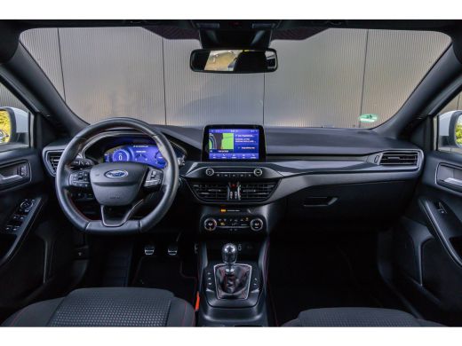 Ford Focus 1.0 EcoBoost Hybrid ST Line X Business | 100% dealer o.h. | LED verlichting | Camera | Privacy-gl... ActivLease financial lease