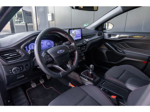 Ford Focus 1.0 EcoBoost Hybrid ST Line X Business | 100% dealer o.h. | LED verlichting | Camera | Privacy-gl... ActivLease financial lease
