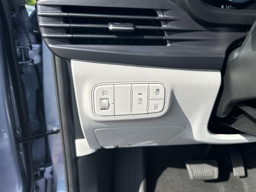 Hyundai i20 1.0 T-GDI Premium | Stoelverwarming | Stuurwielverwarming | Achteruitrijcamera | Climate Control ... ActivLease financial lease
