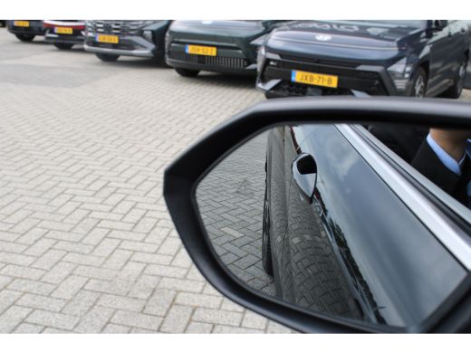 Hyundai Kona 1.6 GDI HEV Premium | Achterruitverwarming | Achterstoelen verwarmd | Achteruitrijcamera ActivLease financial lease