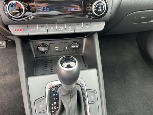 Hyundai Kona 1.6 GDI HEV Premium | All-in prijs | 3 jaar garantie | Automaat | Leder | Meest luxe uitvoering | ActivLease financial lease