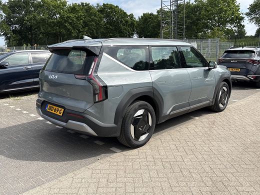 Kia EV9 First Edition 76.1 kWh | SOH 99,3 | BTW !! | 7 persoons | 16.000km !! ActivLease financial lease