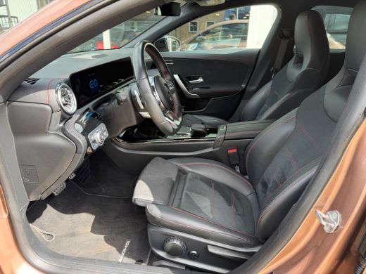 Mercedes-Benz CLA Shooting Brake 250 e Premium Ros&eacute;goud | Head up | Sfeer | ACC ActivLease financial lease