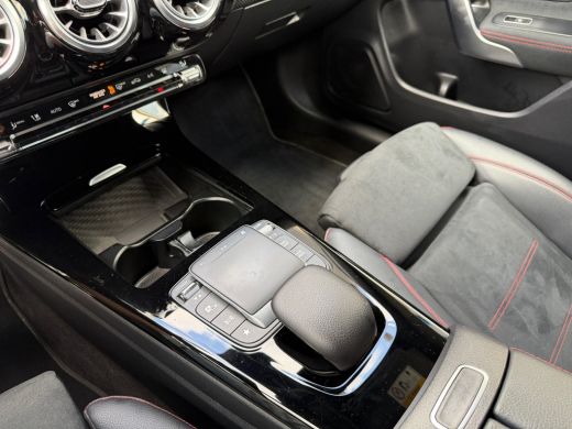 Mercedes-Benz CLA Shooting Brake 250 e Premium Ros&eacute;goud | Head up | Sfeer | ACC ActivLease financial lease