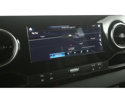 Mercedes-Benz Sprinter 319 3.0 V6 CDI 191PK L2H1 | Dubbele Cabine | Automaat | Airco | Camera | Adap. Cruise | Trekhaak ... ActivLease financial lease