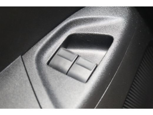 Peugeot 108 1.0 e-VTi Active | Airco | Bluetooth | Elek. Ramen | Cent. Vergrendeling | Airco | Bluetooth | El... ActivLease financial lease
