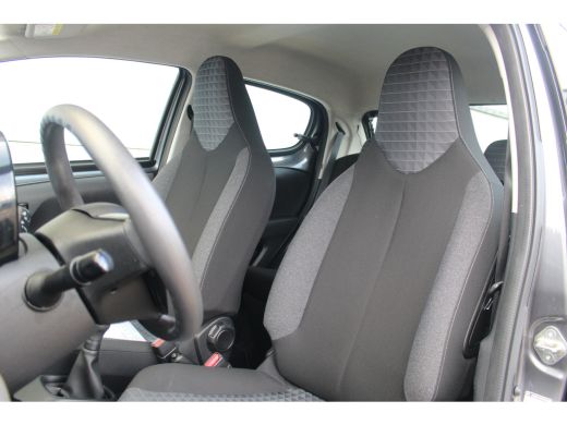 Peugeot 108 1.0 e-VTi Active | Airco | Bluetooth | Elek. Ramen | Cent. Vergrendeling | Airco | Bluetooth | El... ActivLease financial lease