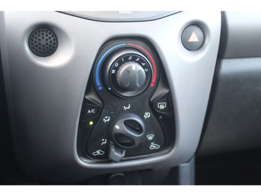 Peugeot 108 1.0 e-VTi Active | Airco | DAB | Centrale Deurvergrendeling | Bluetooth | Elek Ramen | Airco | DA... ActivLease financial lease