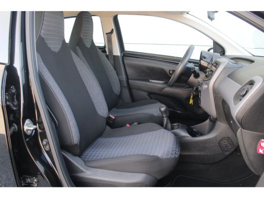 Peugeot 108 1.0 e-VTi Active | Airco | DAB | Centrale Deurvergrendeling | Bluetooth | Elek Ramen | Airco | DA... ActivLease financial lease