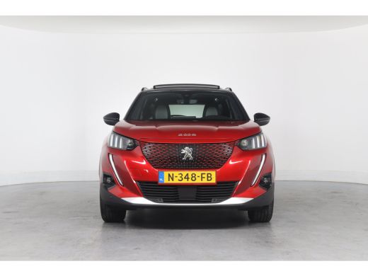 Peugeot e-2008 EV GT Pack 50 kWh | 1e Eigenaar! | SOH 90% | Dealer Onderhouden! | 3-Fase | Open Dak | Cruise Ada... ActivLease financial lease