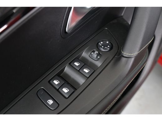 Peugeot e-2008 EV GT Pack 50 kWh | 1e Eigenaar! | SOH 90% | Dealer Onderhouden! | 3-Fase | Open Dak | Cruise Ada... ActivLease financial lease