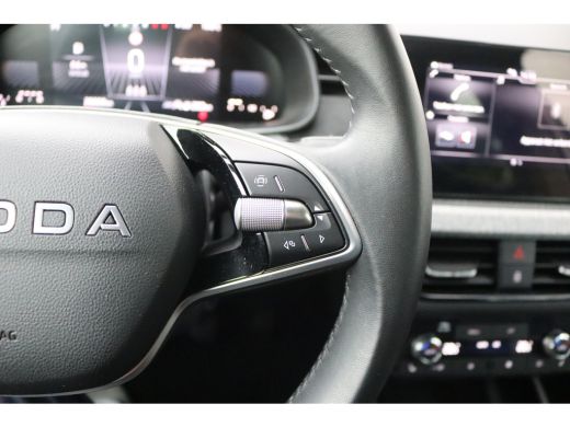 Skoda Kamiq 1.0 TSI 116PK Business Edition Facelift/Carplay-android/Camera/Keyfree/Parkeerhulp ActivLease financial lease