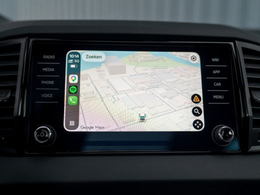 Skoda Karoq 1.5 TSI ACT Sportline Business | Pano | Trekhaak wegkl. | Camera Prijs Rijklaar!! ActivLease financial lease
