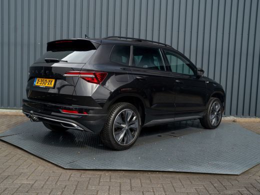 Skoda Karoq 1.5 TSI ACT Sportline Business | Pano | Trekhaak wegkl. | Camera Prijs Rijklaar!! ActivLease financial lease