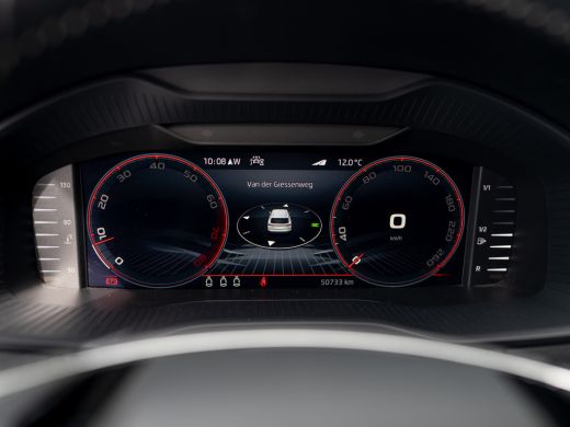 Skoda Karoq 1.5 TSI ACT Sportline Business | Pano | Trekhaak wegkl. | Camera Prijs Rijklaar!! ActivLease financial lease