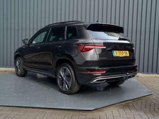 Skoda Karoq 1.5 TSI ACT Sportline Business | Pano | Trekhaak wegkl. | Camera Prijs Rijklaar!! ActivLease financial lease