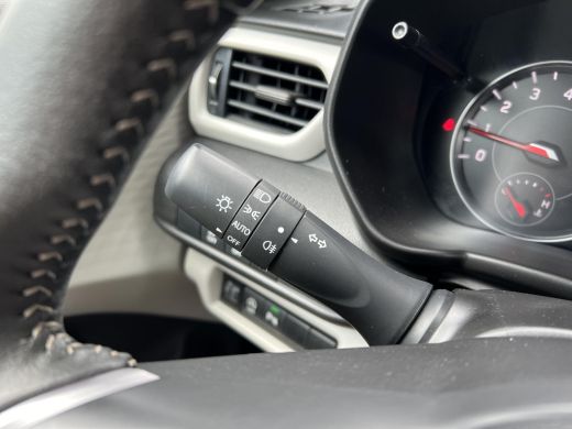 Suzuki Swift 1.2 Select Smart Hybrid ActivLease financial lease