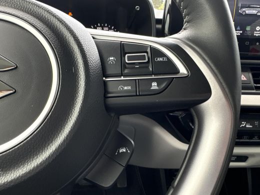 Suzuki Swift 1.2 Select Smart Hybrid **STOELVERWARMING/ KEYLESS/ DODEHOEK DETECTIE** ActivLease financial lease