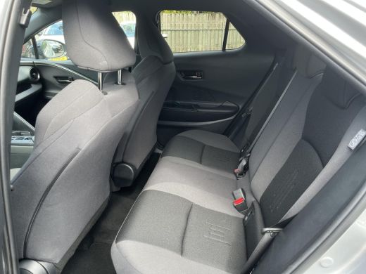 Toyota C-HR 1.8 Hybrid 140 Dynamic | Navigatie | Apple CarPlay/Android auto | Achteruitrijcamera ActivLease financial lease