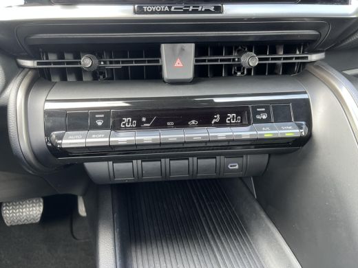 Toyota C-HR 1.8 Hybrid 140 Dynamic | Navigatie | Apple CarPlay/Android auto | Achteruitrijcamera ActivLease financial lease