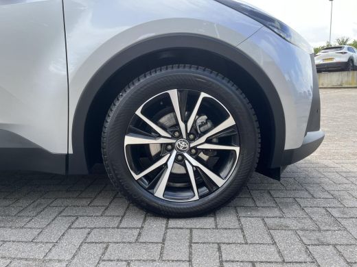 Toyota C-HR 1.8 Hybrid 140 Dynamic | Navigatie | Apple CarPlay/Android auto | Achteruitrijcamera ActivLease financial lease