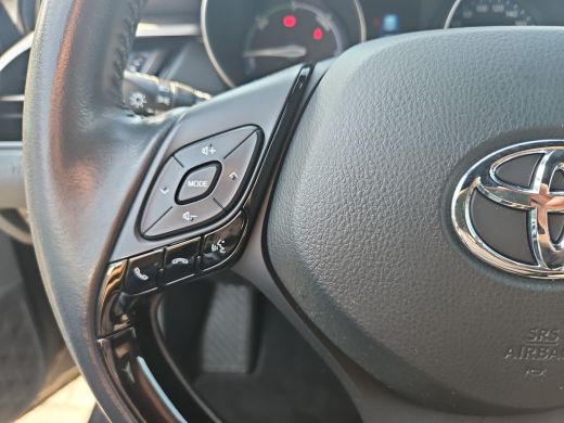 Toyota C-HR 1.8 Hybrid Executive ActivLease financial lease