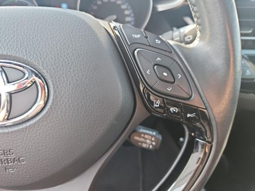 Toyota C-HR 1.8 Hybrid Executive ActivLease financial lease