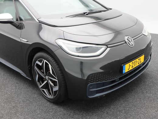 Volkswagen ID.3 First Plus 58 kWh Stoel/Stuur Verwarming | Camera | Adaptive Cruise | CarPlay | Matrix LED | 19 I... ActivLease financial lease