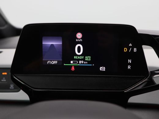 Volkswagen ID.3 First Plus 58 kWh Stoel/Stuur Verwarming | Camera | Adaptive Cruise | CarPlay | Matrix LED | 19 I... ActivLease financial lease