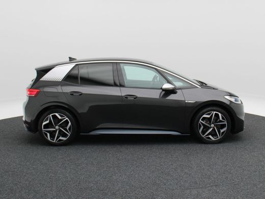 Volkswagen ID.3 First Plus 58 kWh Stoel/Stuur Verwarming | Camera | Adaptive Cruise | CarPlay | Matrix LED | 19 I... ActivLease financial lease