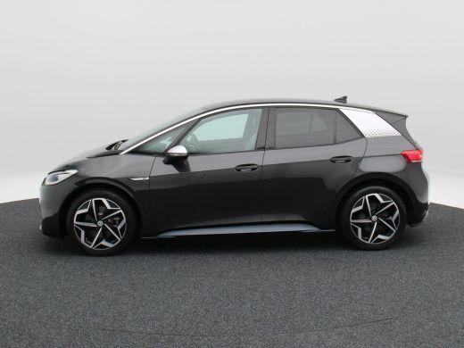 Volkswagen ID.3 First Plus 58 kWh Stoel/Stuur Verwarming | Camera | Adaptive Cruise | CarPlay | Matrix LED | 19 I... ActivLease financial lease