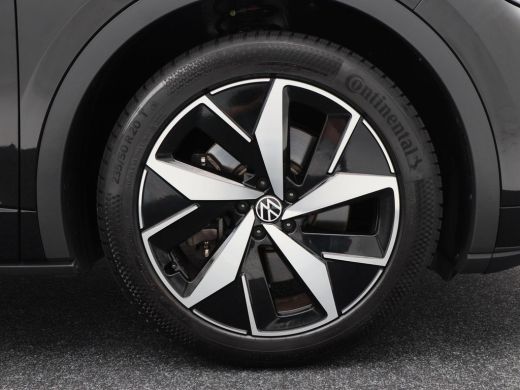 Volkswagen ID.5 GTX 77 kWh 299 Pk | Stoel/Stuur Verwarming | 360&deg; Camera | Adaptive Cruise | CarPlay | Navigatie ... ActivLease financial lease
