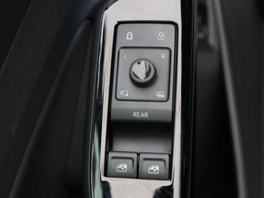 Volkswagen ID.5 GTX 77 kWh 299 Pk | Stoel/Stuur Verwarming | 360&deg; Camera | Adaptive Cruise | CarPlay | Navigatie ... ActivLease financial lease