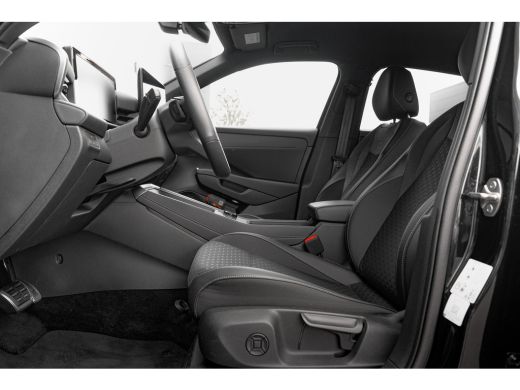Volkswagen T-Roc 1.5 eTsi 150pk R-Line First Edition | 360 Camera | Adaptive Cruise | Stuur & Stoelverwarming | He... ActivLease financial lease