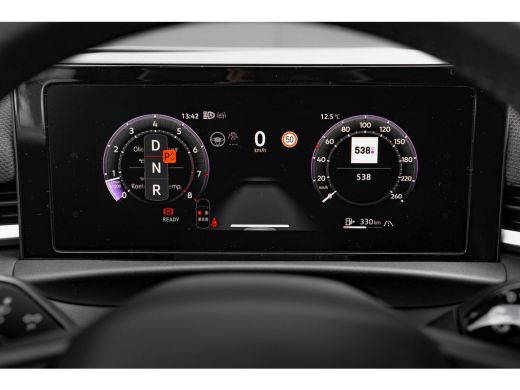 Volkswagen T-Roc 1.5 eTsi 150pk R-Line First Edition | 360 Camera | Adaptive Cruise | Stuur & Stoelverwarming | He... ActivLease financial lease
