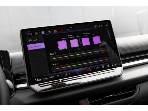Volkswagen T-Roc 1.5 eTsi 150pk R-Line First Edition | 360 Camera | Adaptive Cruise | Stuur & Stoelverwarming | He... ActivLease financial lease