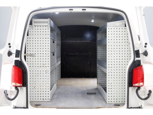 Volkswagen Transporter T6.1 2.0 TDI 110pk Lang Airco/Navi/Inrichting 09-2020 ActivLease financial lease