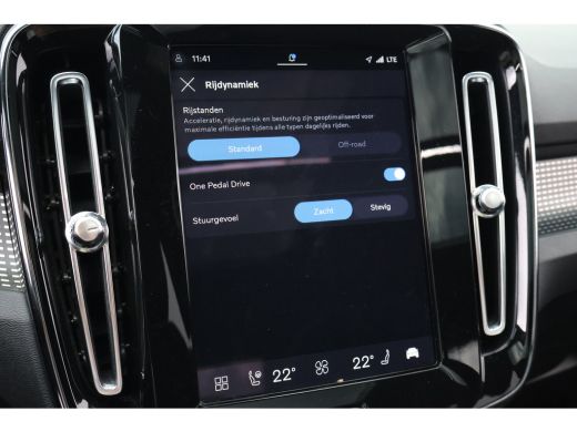 Volvo  XC40 Recharge Ultimate | Trekhaak | 20'' Velgen | 360 Camera | Pano | ActivLease financial lease