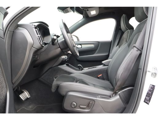 Volvo  XC40 Recharge Ultimate | Trekhaak | 20'' Velgen | 360 Camera | Pano | ActivLease financial lease