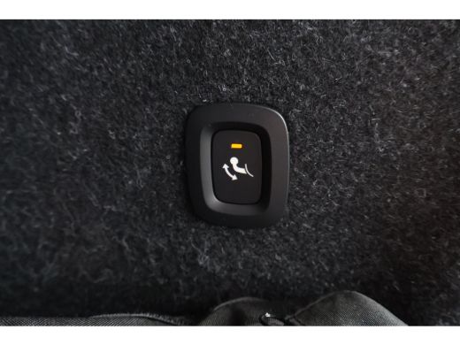 Volvo  XC40 Recharge Ultimate | Trekhaak | 20'' Velgen | 360 Camera | Pano | ActivLease financial lease