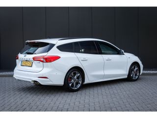 Ford Focus 1.0 EcoBoost Hybrid ST Line X Business | 100% dealer o.h. | LED verlichting | Camera | Privacy-gl...